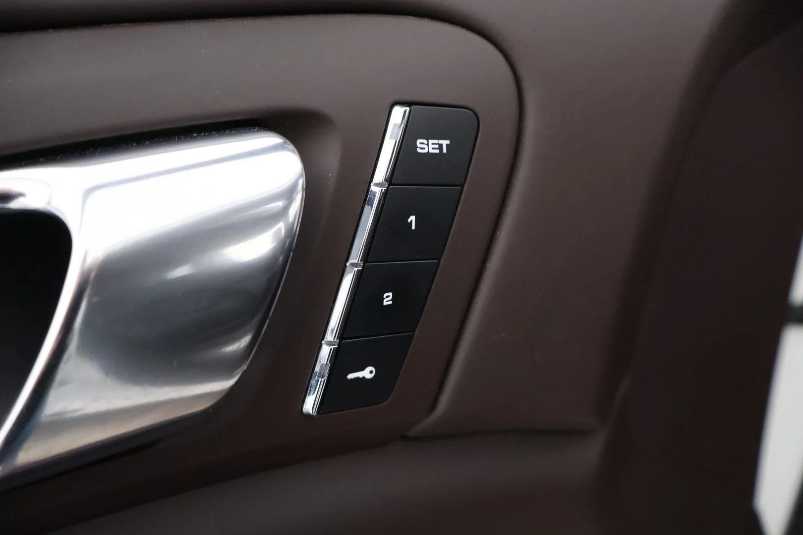 Car Image - 7LvFqadFKCUDBLQFFGlNxR