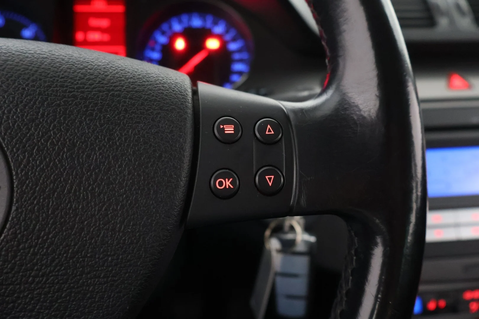 Car Image - 7YmiObK2JjJ7OEboTZWxd