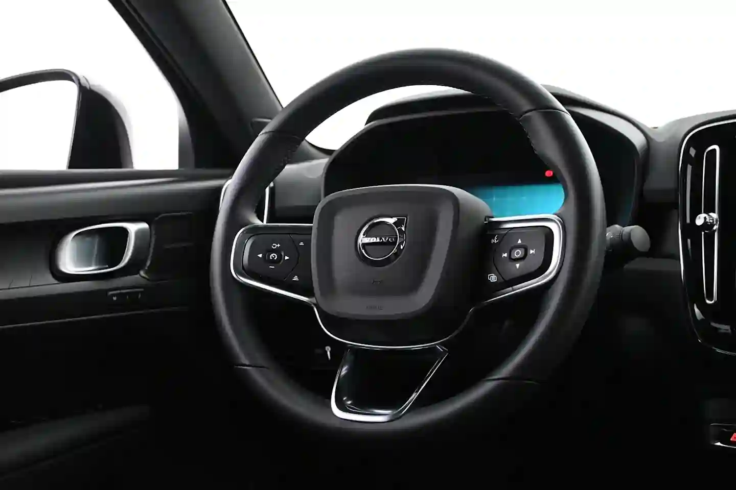 Car Image - 6UKbuzITK4E8LCB9dkqlAw