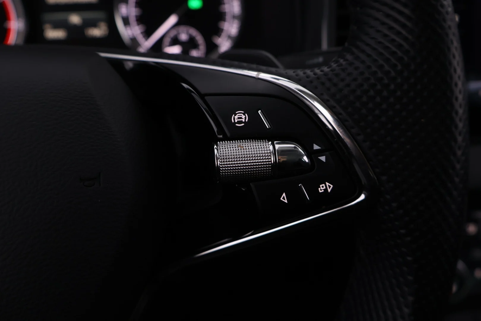 Car Image - 2gdE8d9zN4yehriGYdtD1Z