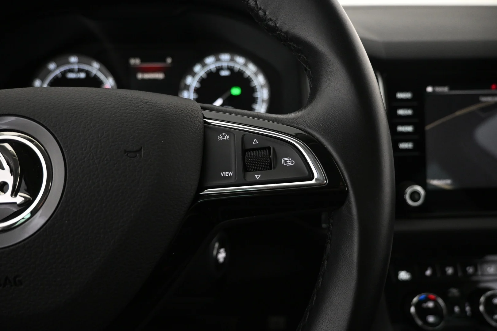Car Image - 1uvIyXhrzgIc2SwhIRrDkF