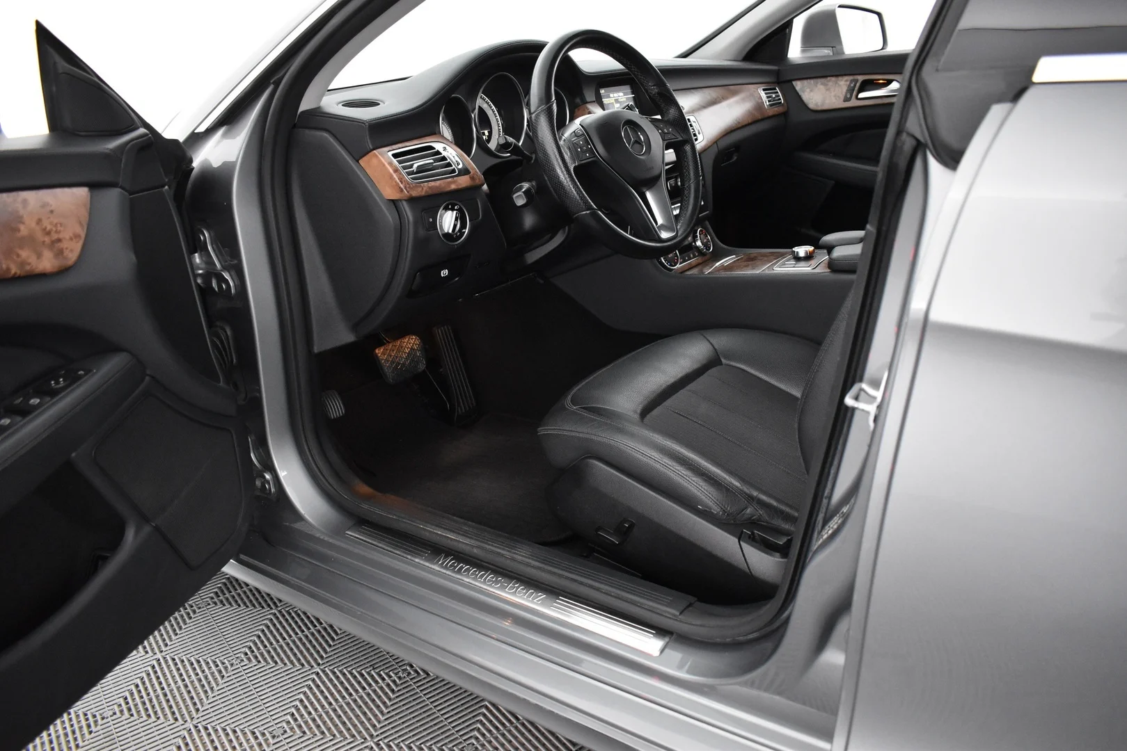 Car Image - 154BCHEmjmFHhCVCxJQppt
