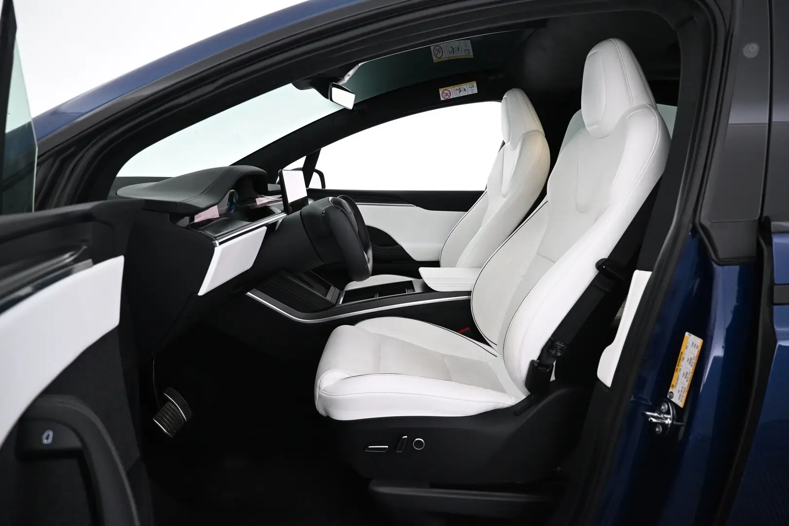 Car Image - n9QosoVJpZkFx7atrNsF8