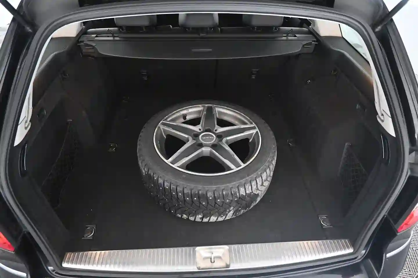 Car Image - 4GnvEMvPiZWbHGf9V3K1PY