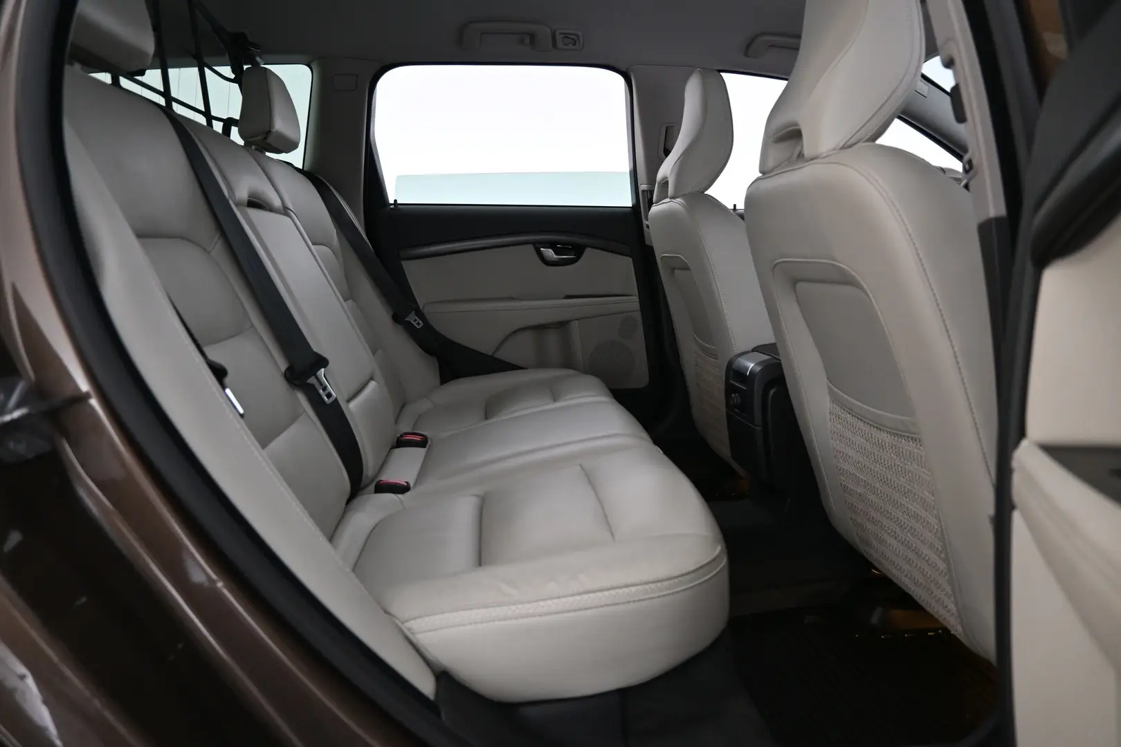 Car Image - 3mNiNTfP2GxawDgCaOcXdj