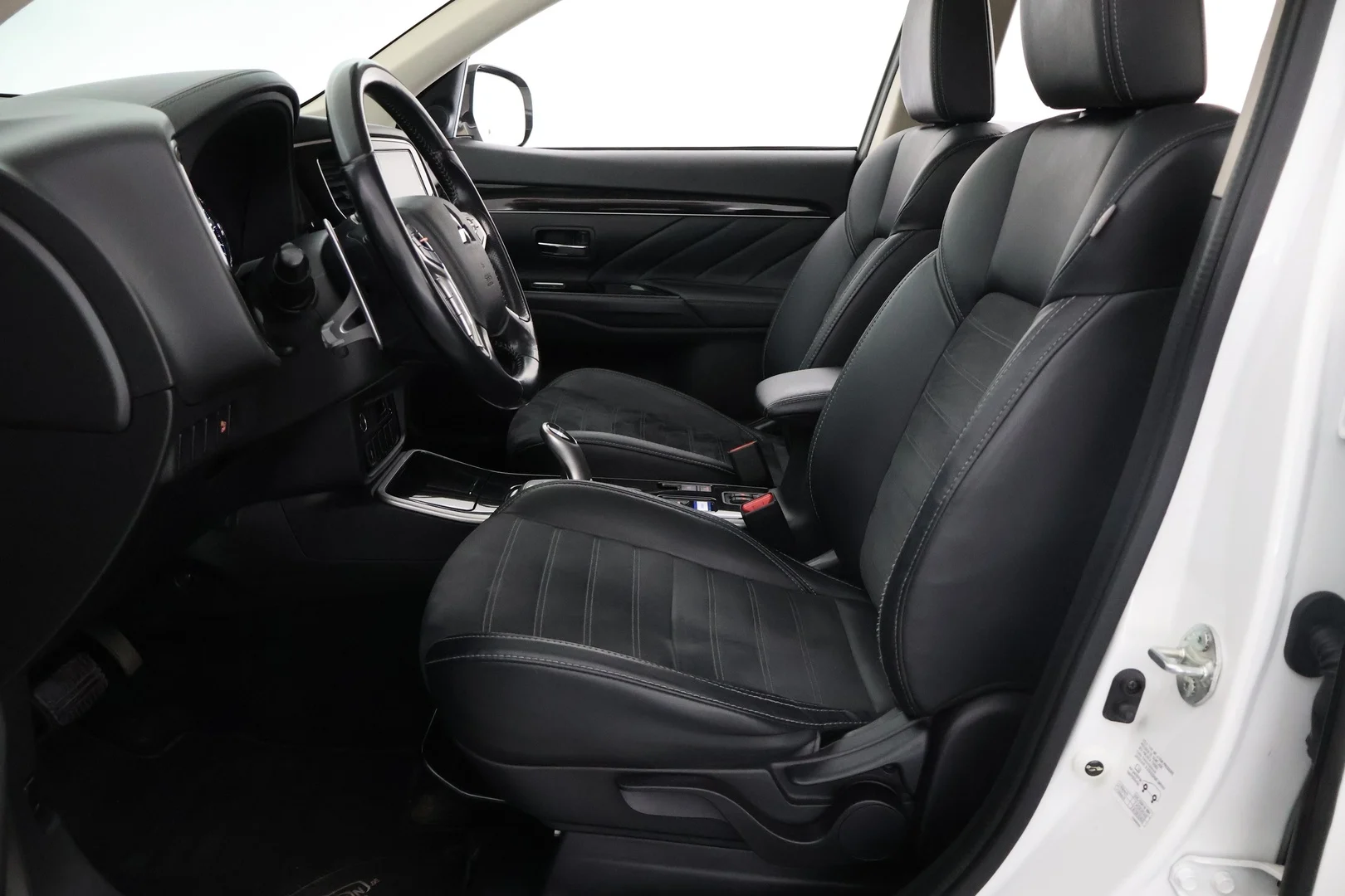 Car Image - 2vPdpOyHdMtDCKrCpOtGUP