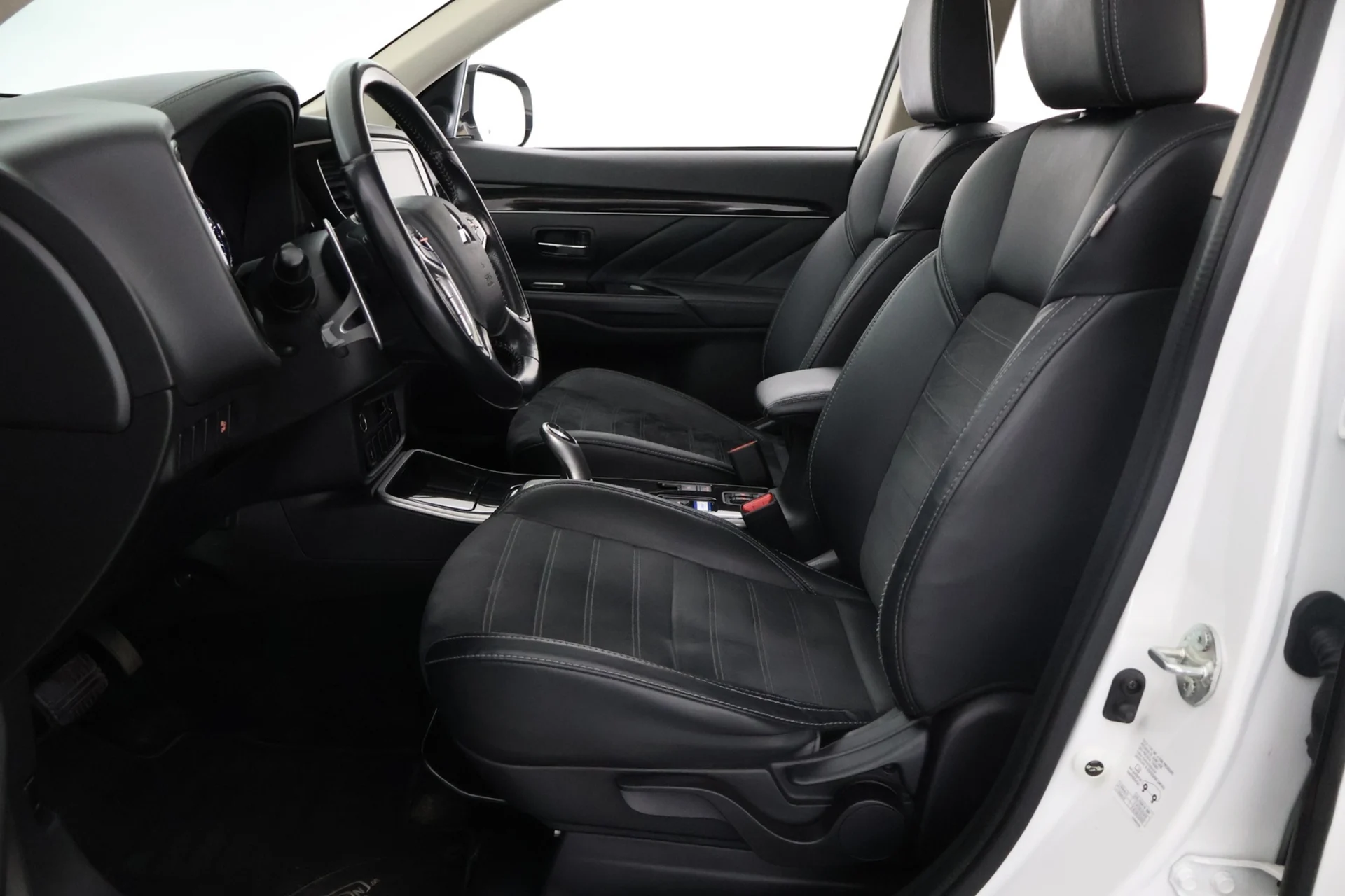 Car Image - 2vPdpOyHdMtDCKrCpOtGUP