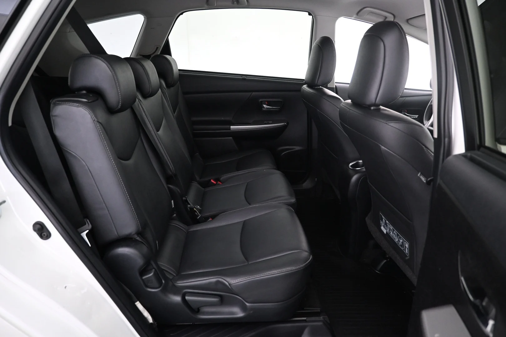 Car Image - 4Zr60mxS27jxOUAGsDBS6s