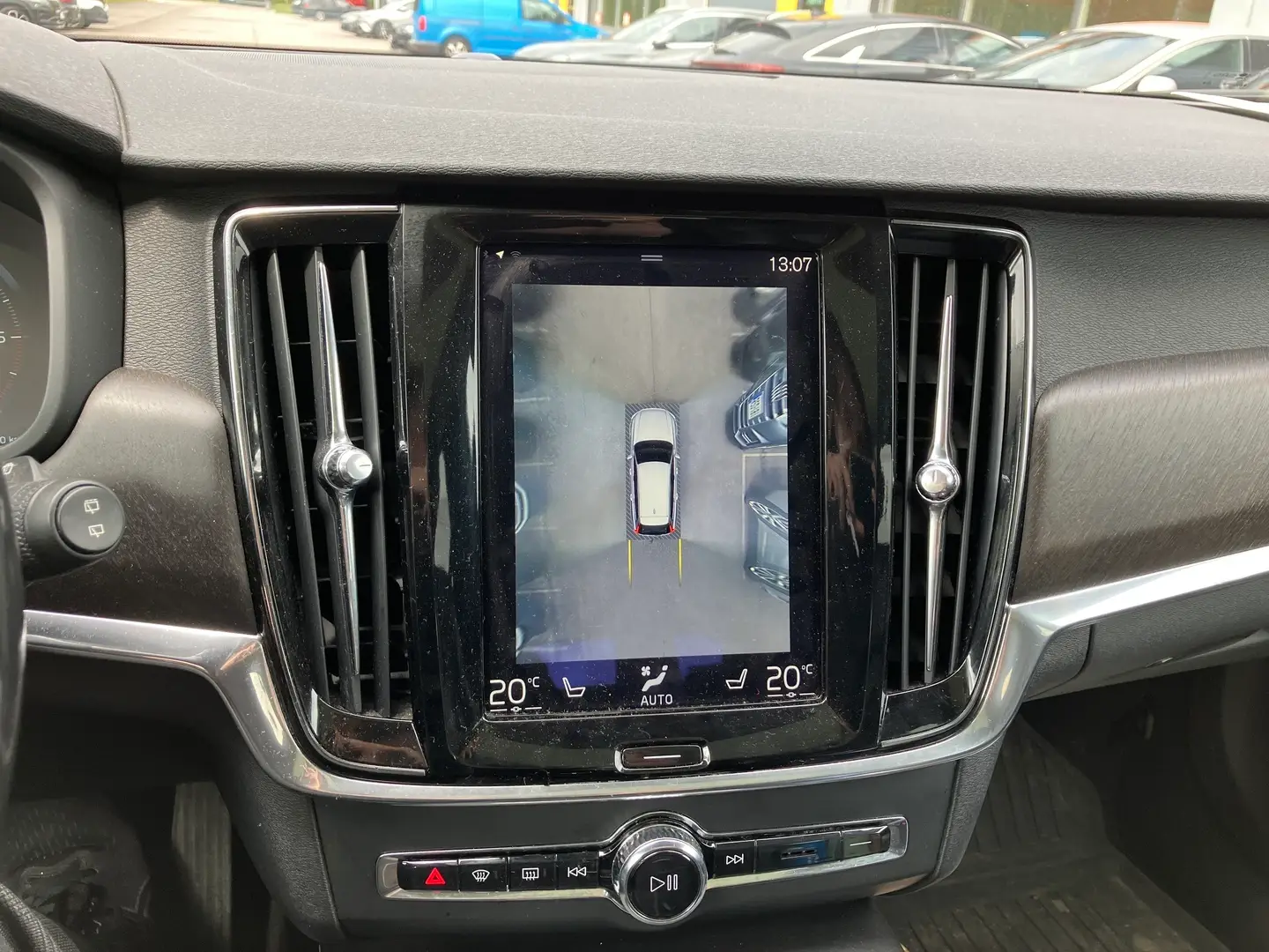 Car Image - 3VK3ocxJmTwgUd2F43Bqwk