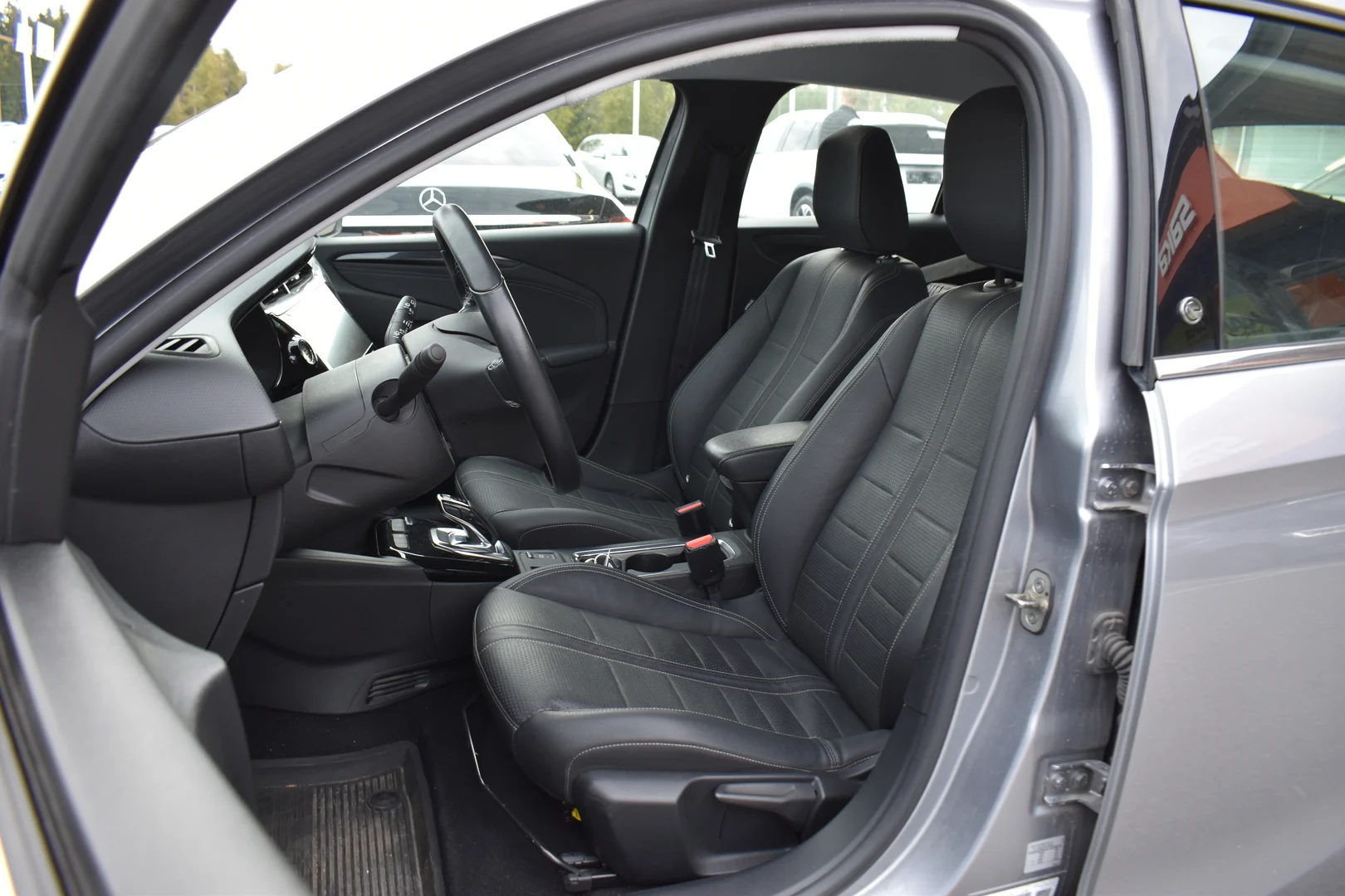 Car Image - 7D43xdoyP8hUZmXE1yBzAi