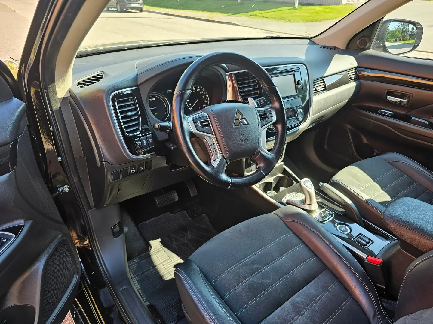 Car Image - bbwCm4fE5SQyojkRiwfYo