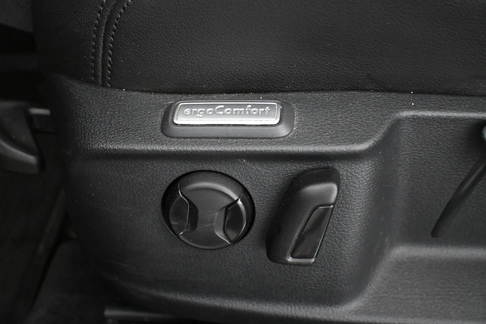 Car Image - 25xr8rl7uSJQynqT200OVQ