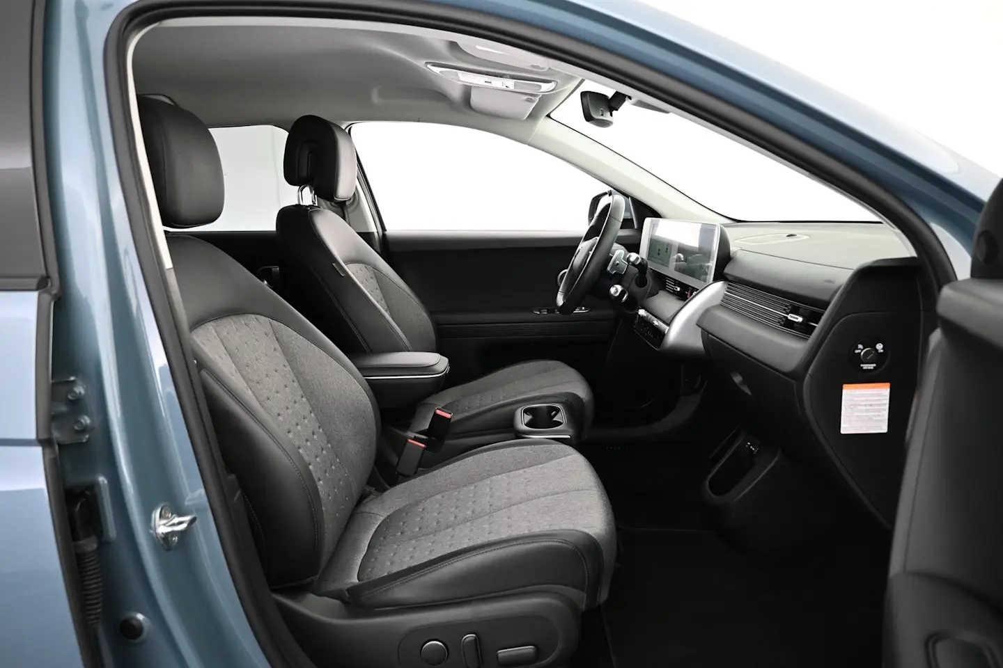 Car Image - 4cyuAgJRDXW3w6N942KCaD