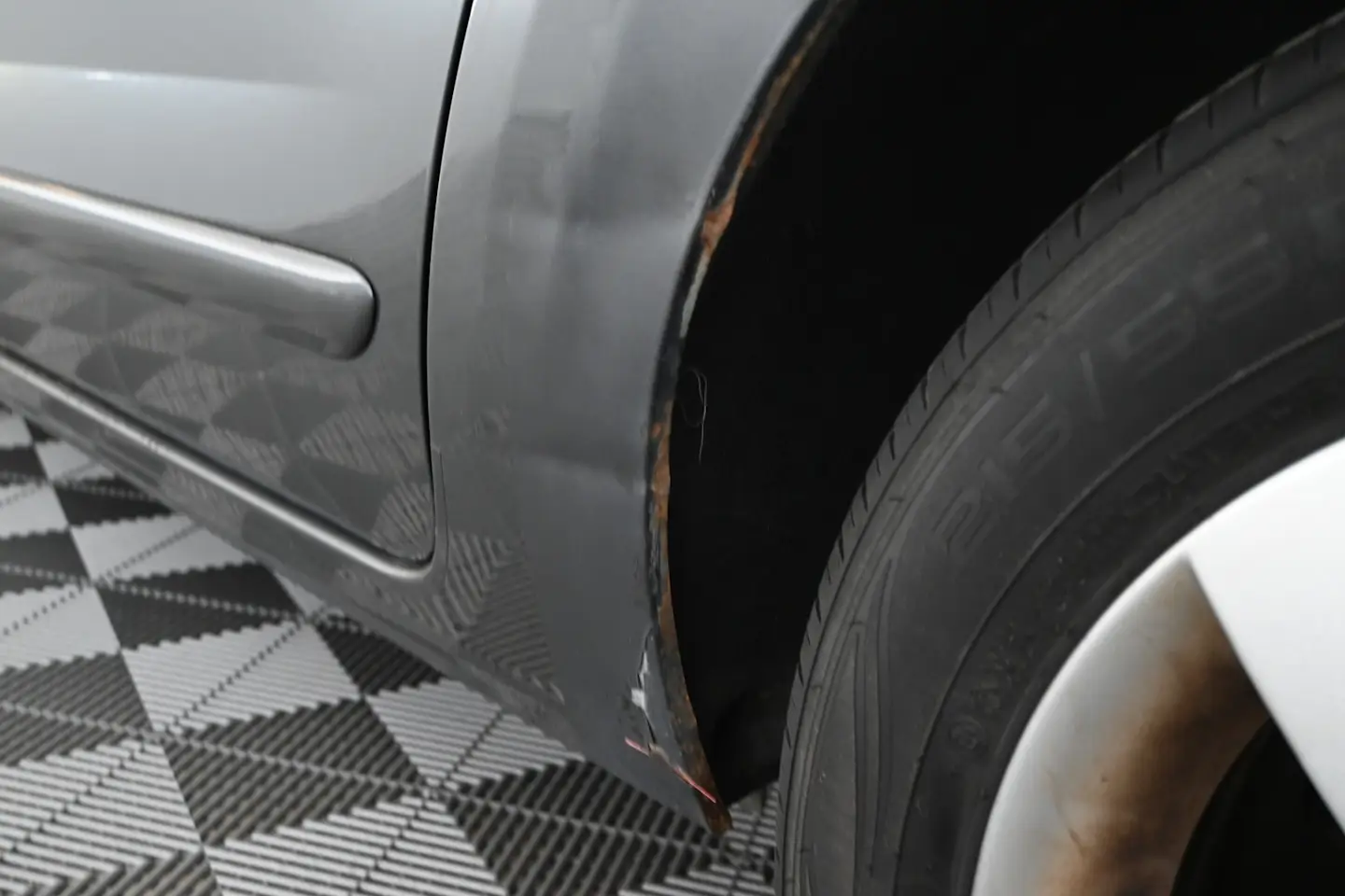 Car Image - 4n4Kqp7qQlb2HkvzOX5DQw