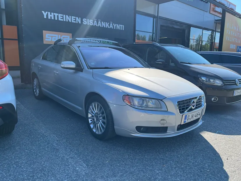Volvo S80