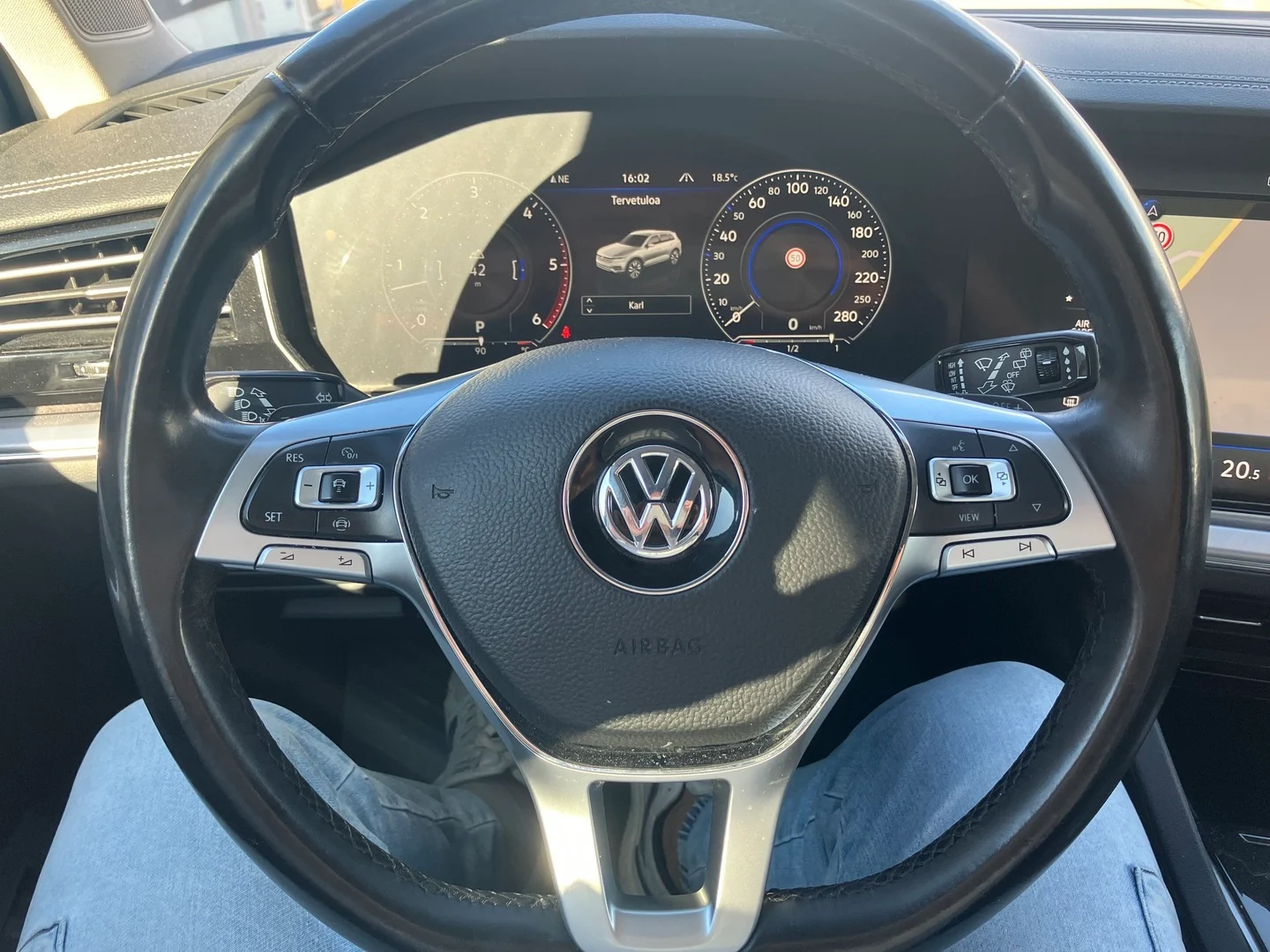 Car Image - 4RqovsEACNyx6phwyBdy96