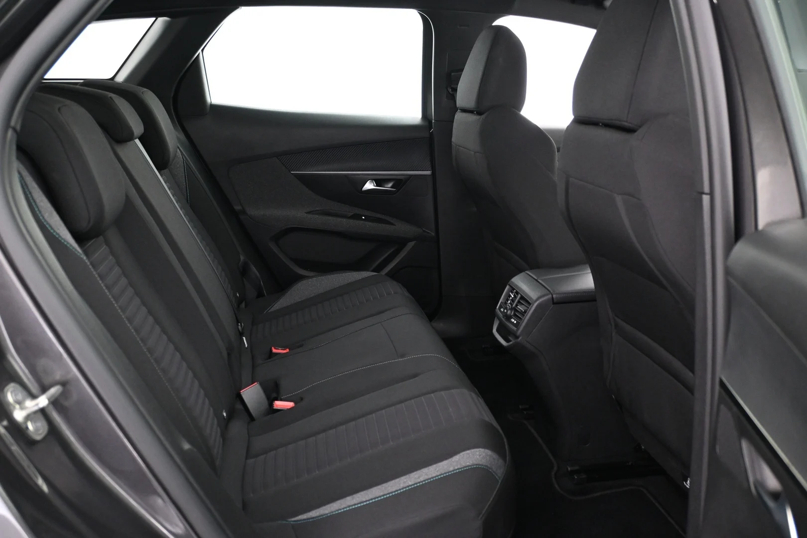 Car Image - 7LdAUyfGzJ9vxS0as1jJxh