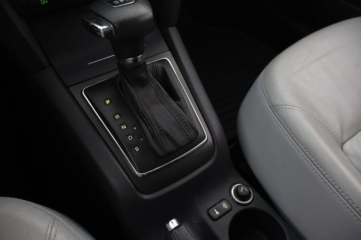 Car Image - 55ll8GIvsFOuuU0in3RYLy