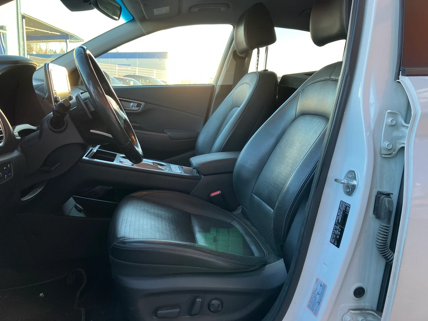 Car Image - 19SRVfiSPbpk8XLcxN8zij