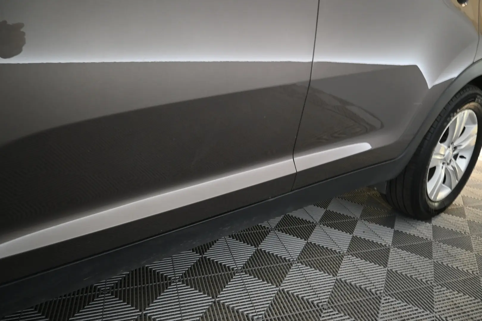 Car Image - 2XeRmwKRrz9RZzKtMCx3iV