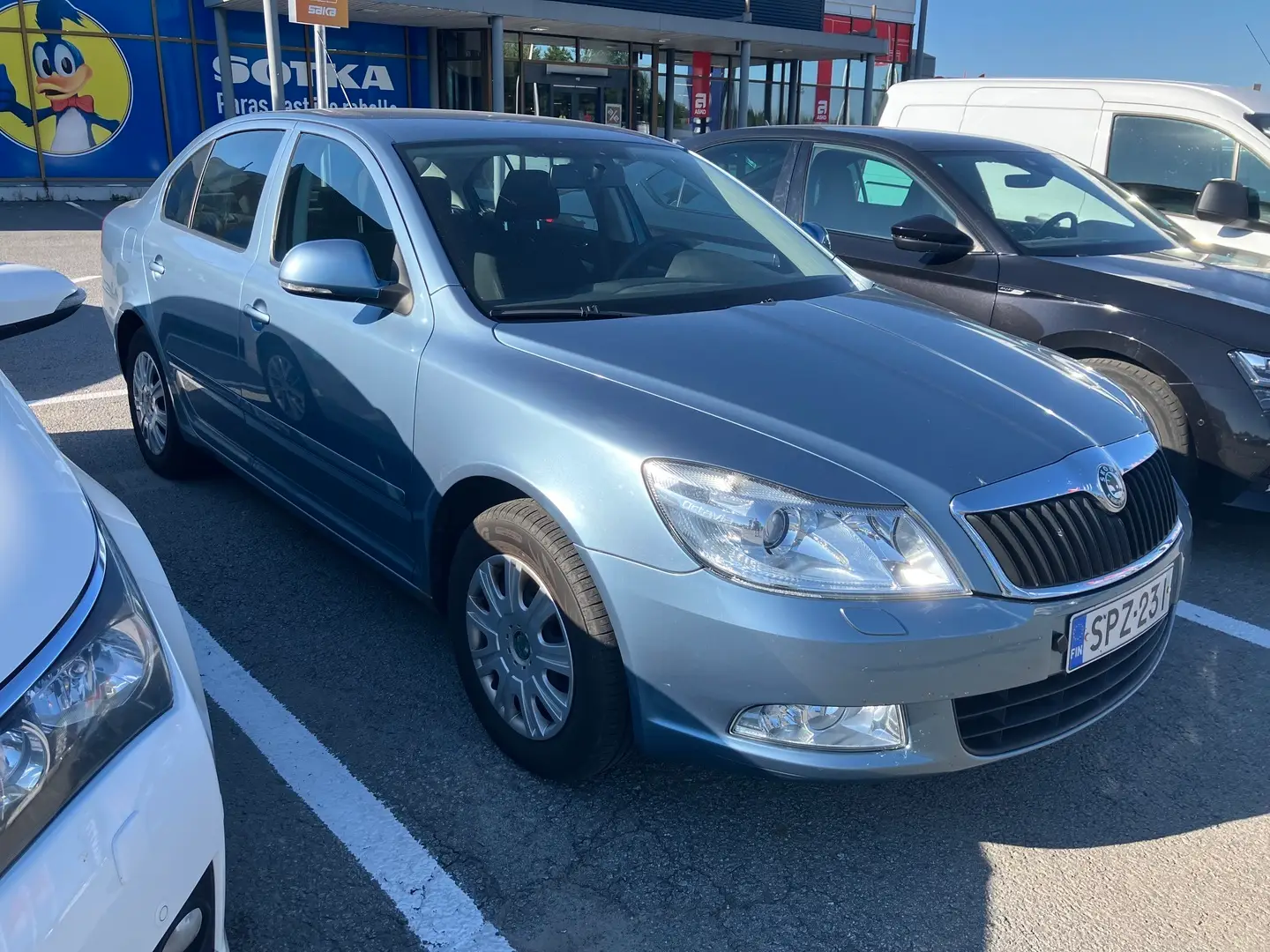 Car Image - 2gqT7fm8OwnyYJFgkdJIH2