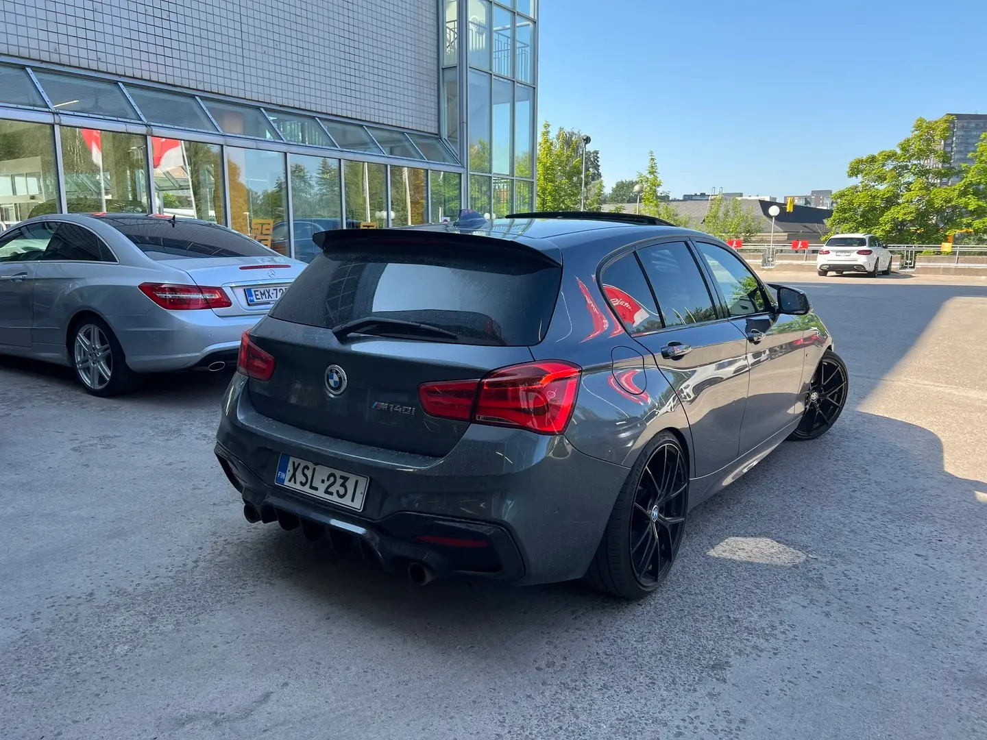Car Image - 32fBXzxZWaAQ3mRDuorm9J