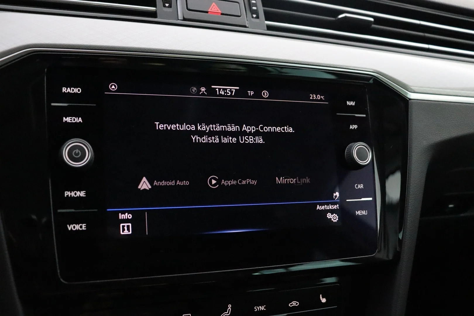Car Image - 2JPth3mWRXEnrr40Q0z2rk