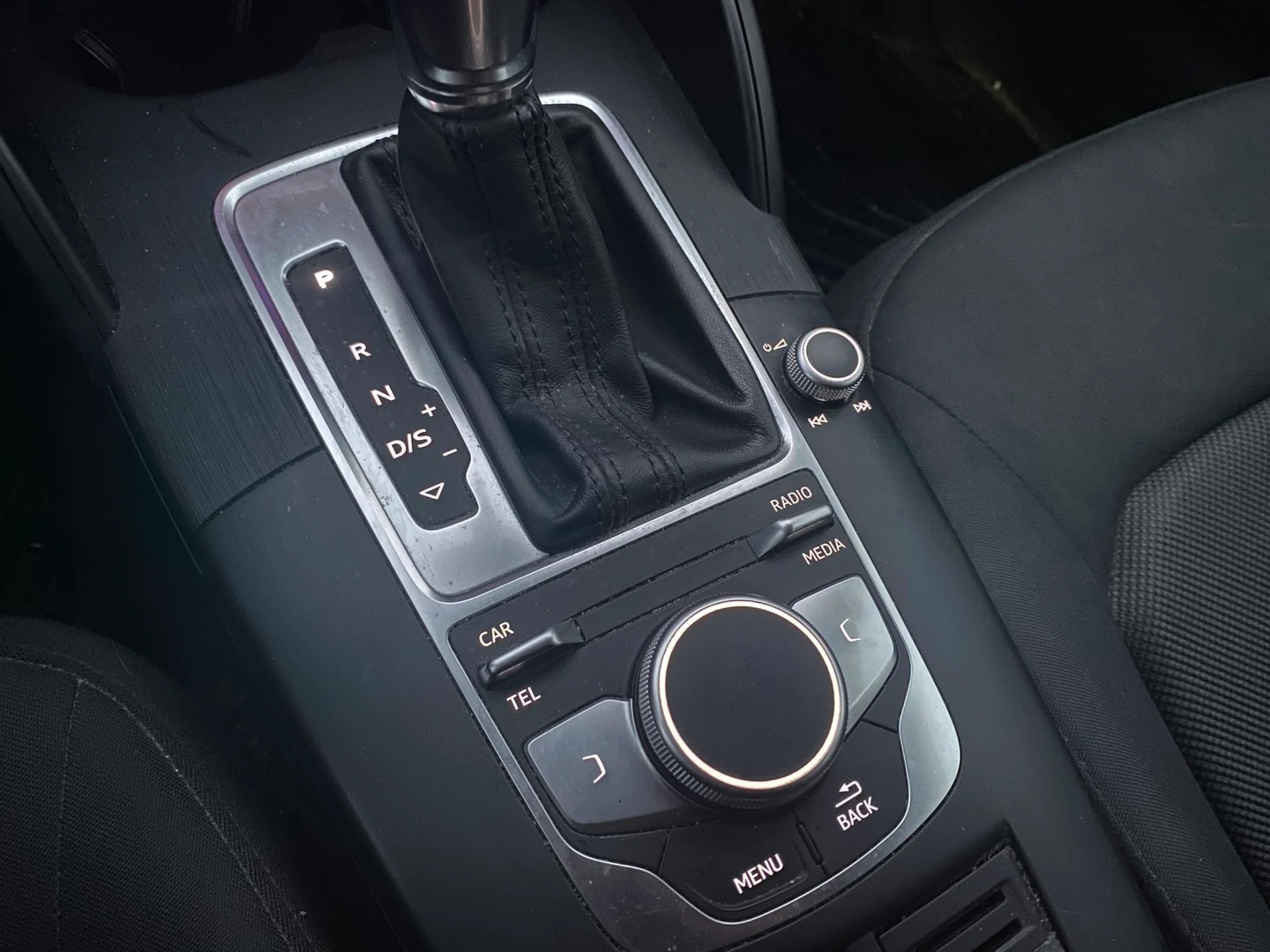 Car Image - 29yPX0FFoKntqSjgGO29T3