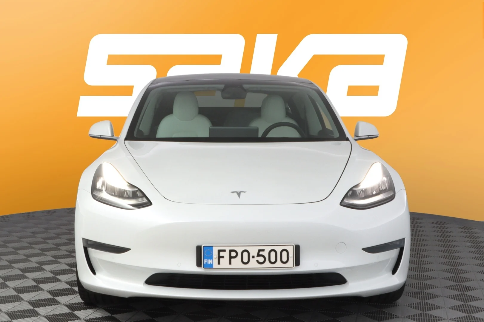 Car Image - 2BwbUrb0CboVihrDJ0m8Mu