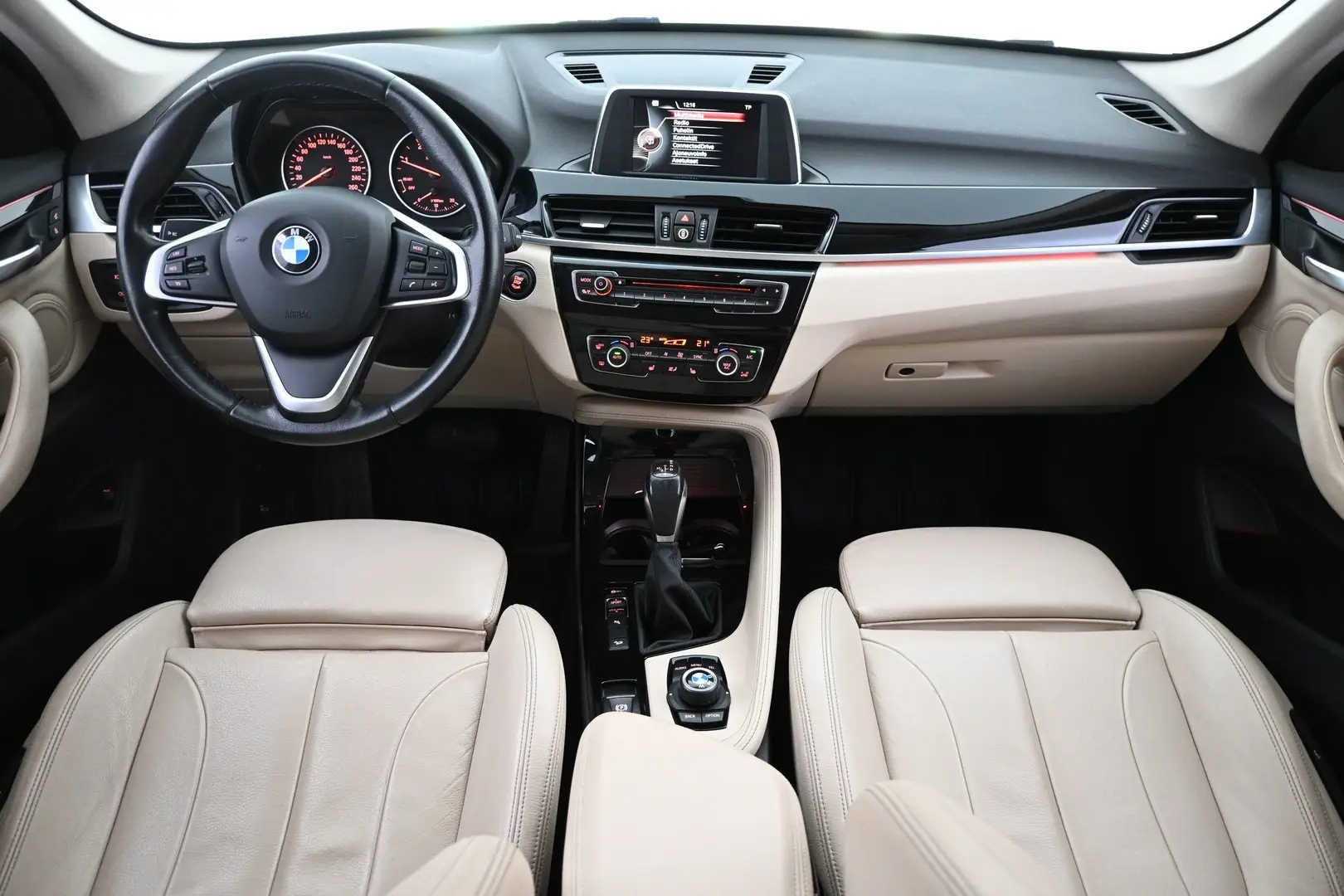Car Image - 1WUXce5zvzgOQUc4JfcV5N