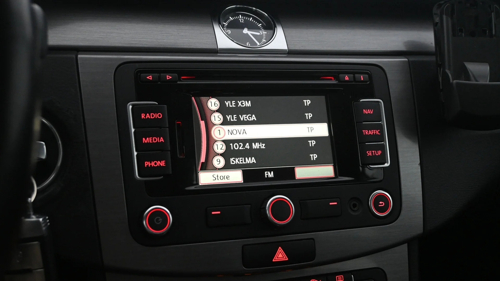 Car Image - 38GROhHzXZXUpXnC1DGRKk