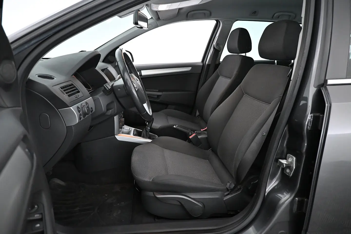 Car Image - 4DIHXRmKdXwT7VFAtHdJVA