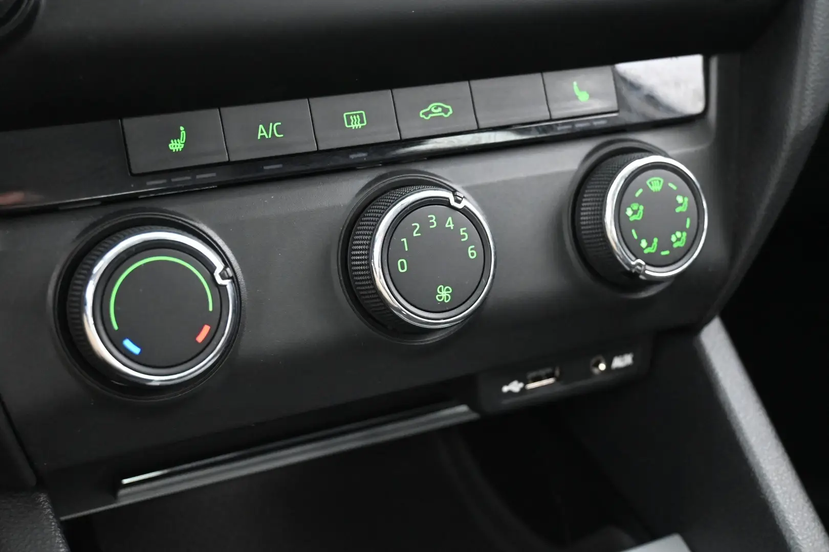 Car Image - 6yMxWjX03Laa2pMuPRhQwv