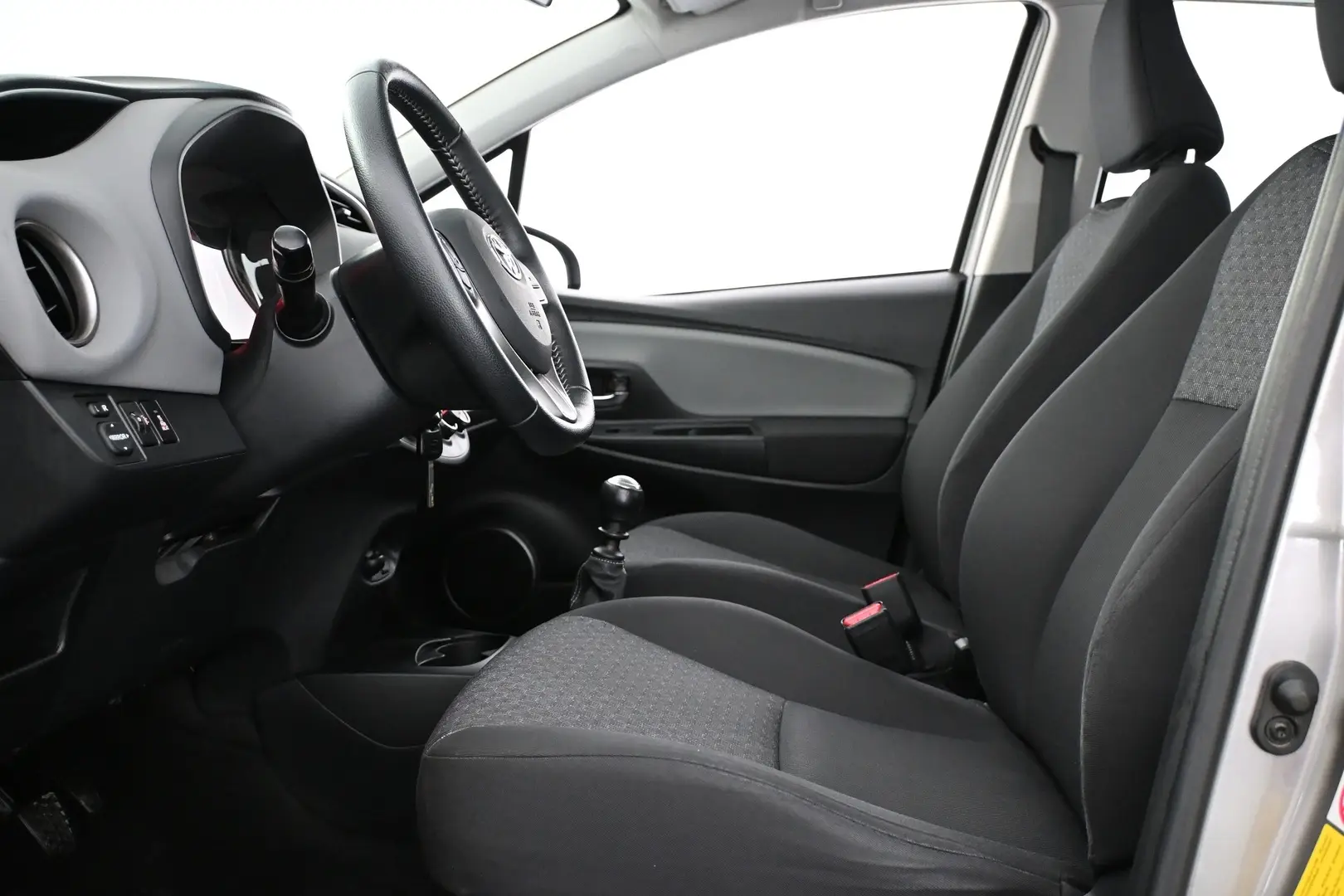 Car Image - 2kFpJCLo7waFuM7m29Kjl5