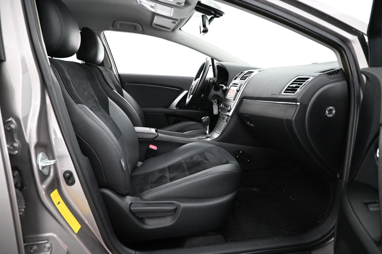 Car Image - 1CIfMxiFc7ootNlb0ofwiY