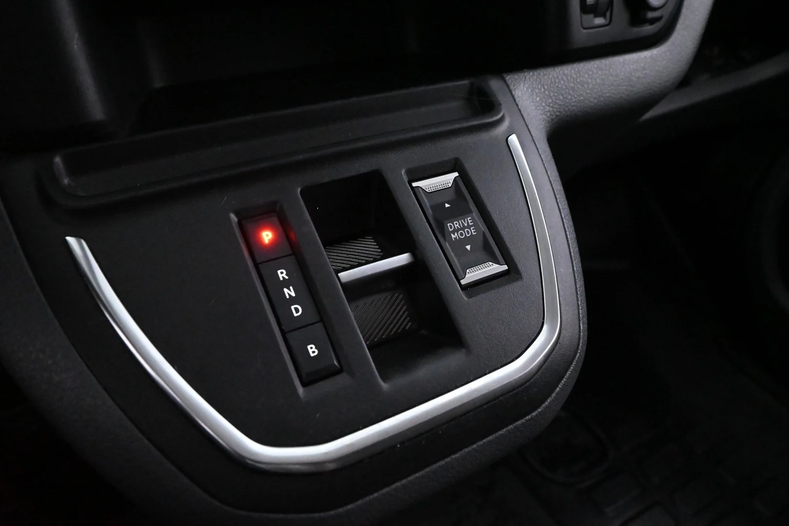 Car Image - XPDmlEzmLAROkvusokYE7