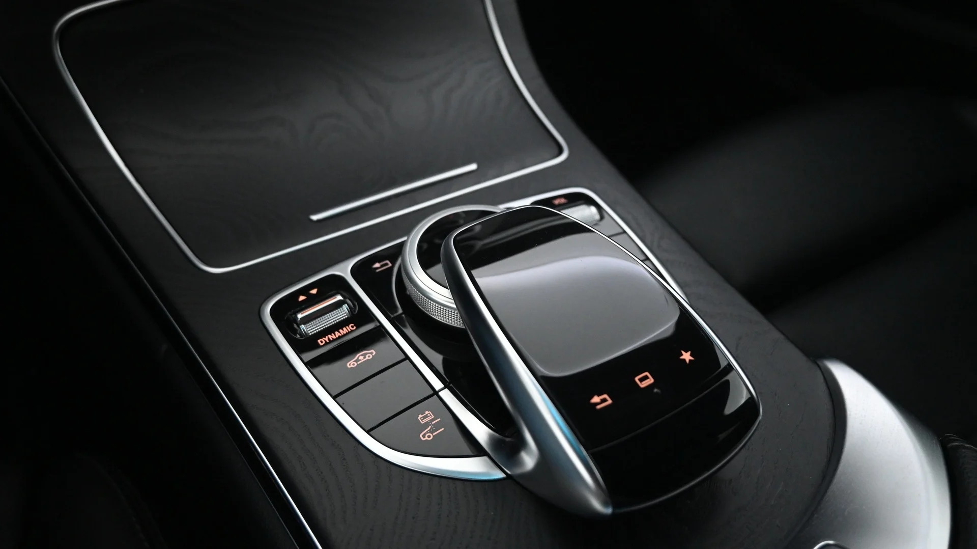 Car Image - 4NAu3pr6wjXftPc5XoWE3R