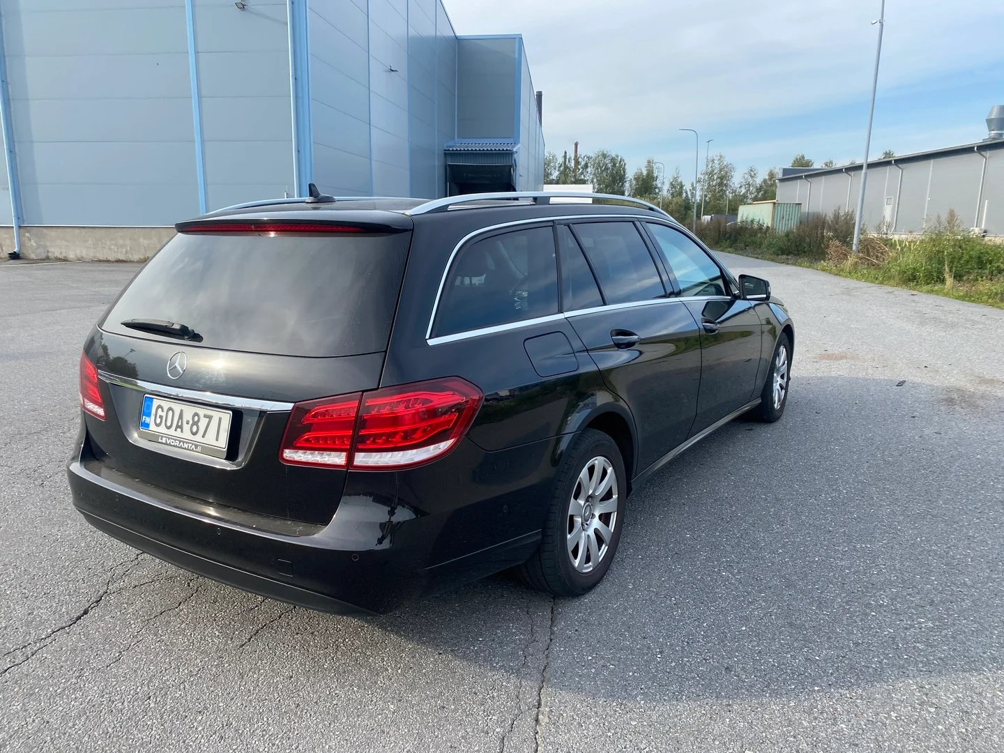 Car Image - 3szN3LYaWUyYkF34CiOPzO