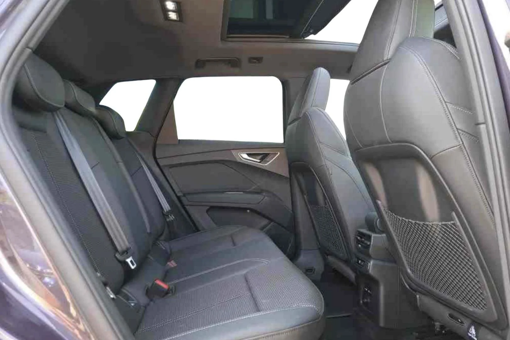 Car Image - 2qlm3Pyv0OWVugVJ4H9WqP