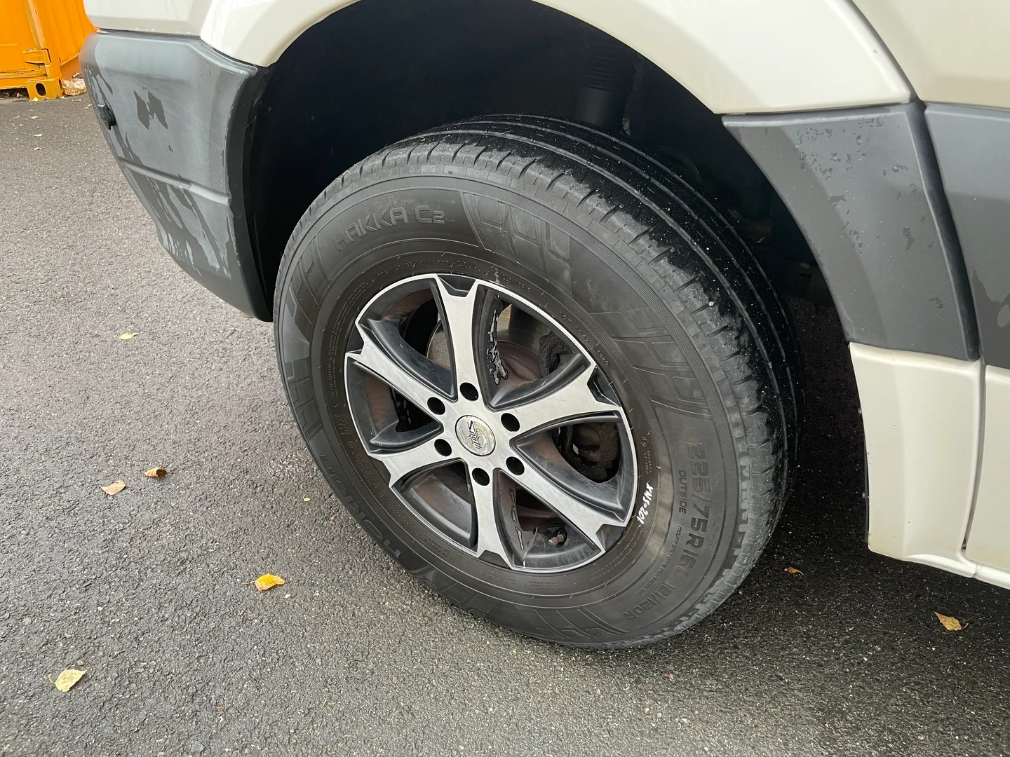 Car Image - 3QtaXtrRd1uXwTzH8Yd36F