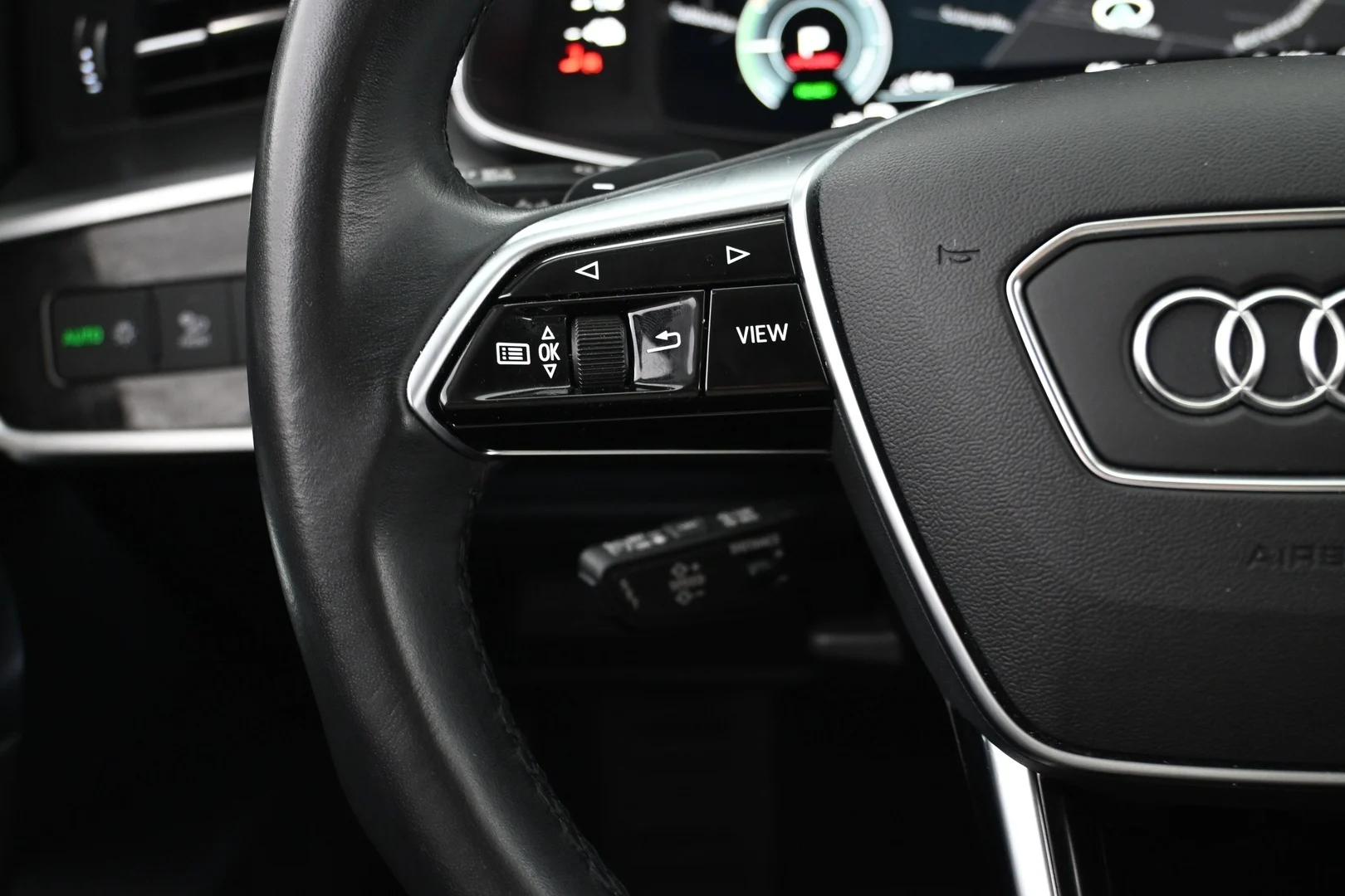 Car Image - 7Cam0FwuDstxceyoH8U1S6