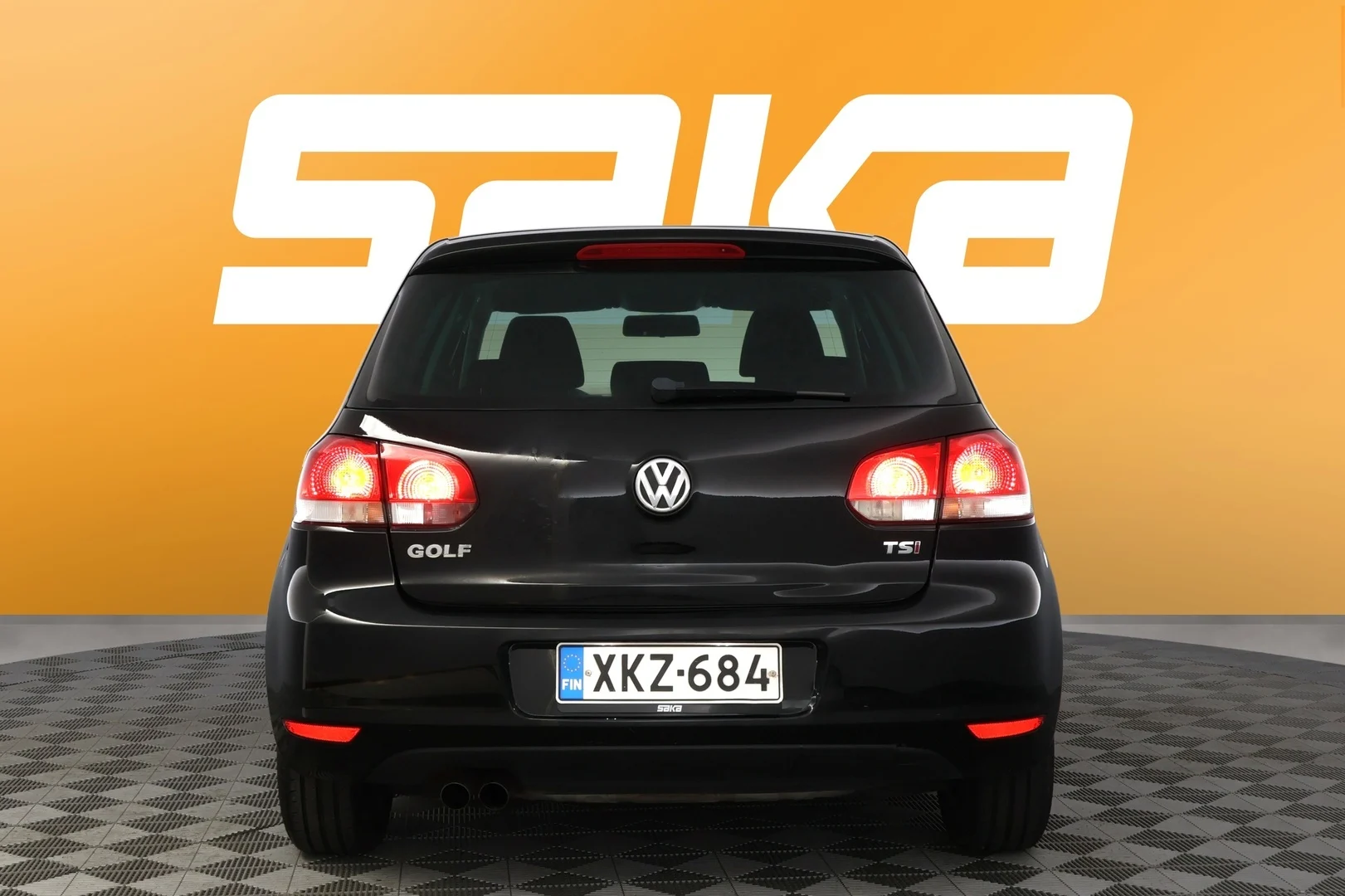 Car Image - mURkkdeqWaHP2vBiMcnSJ