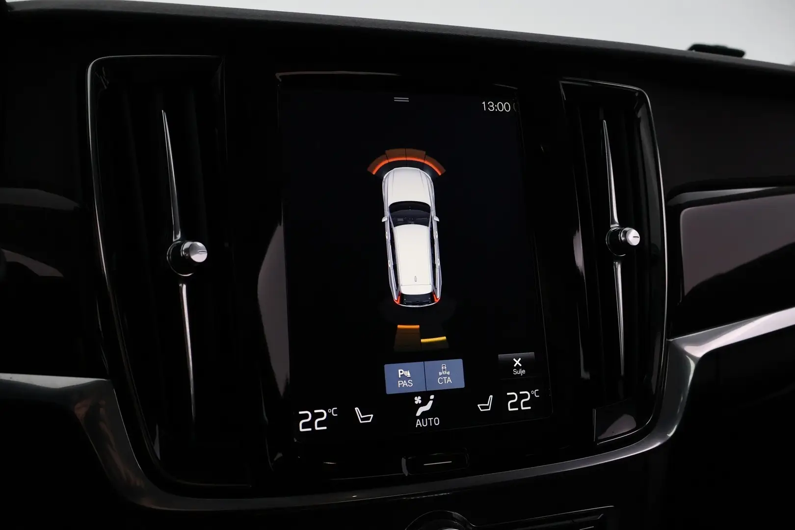 Car Image - 2i06vuxnwWM18zt0dfOza7