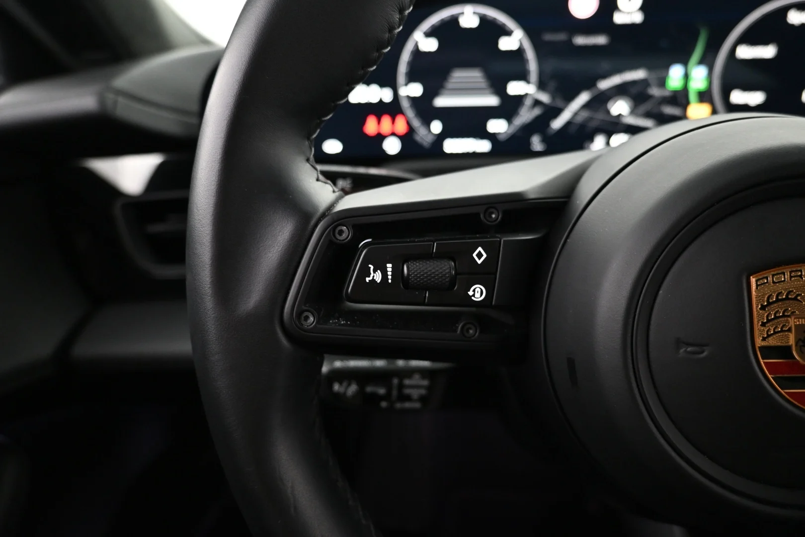 Car Image - 3EQv1fPO1BkHX18QO7Goam
