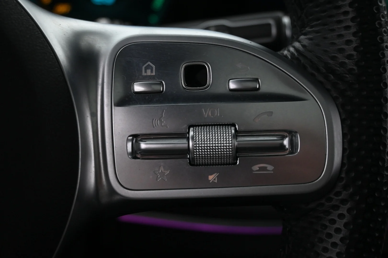 Car Image - 3HtDaynRomIdWp0J8VzfKk
