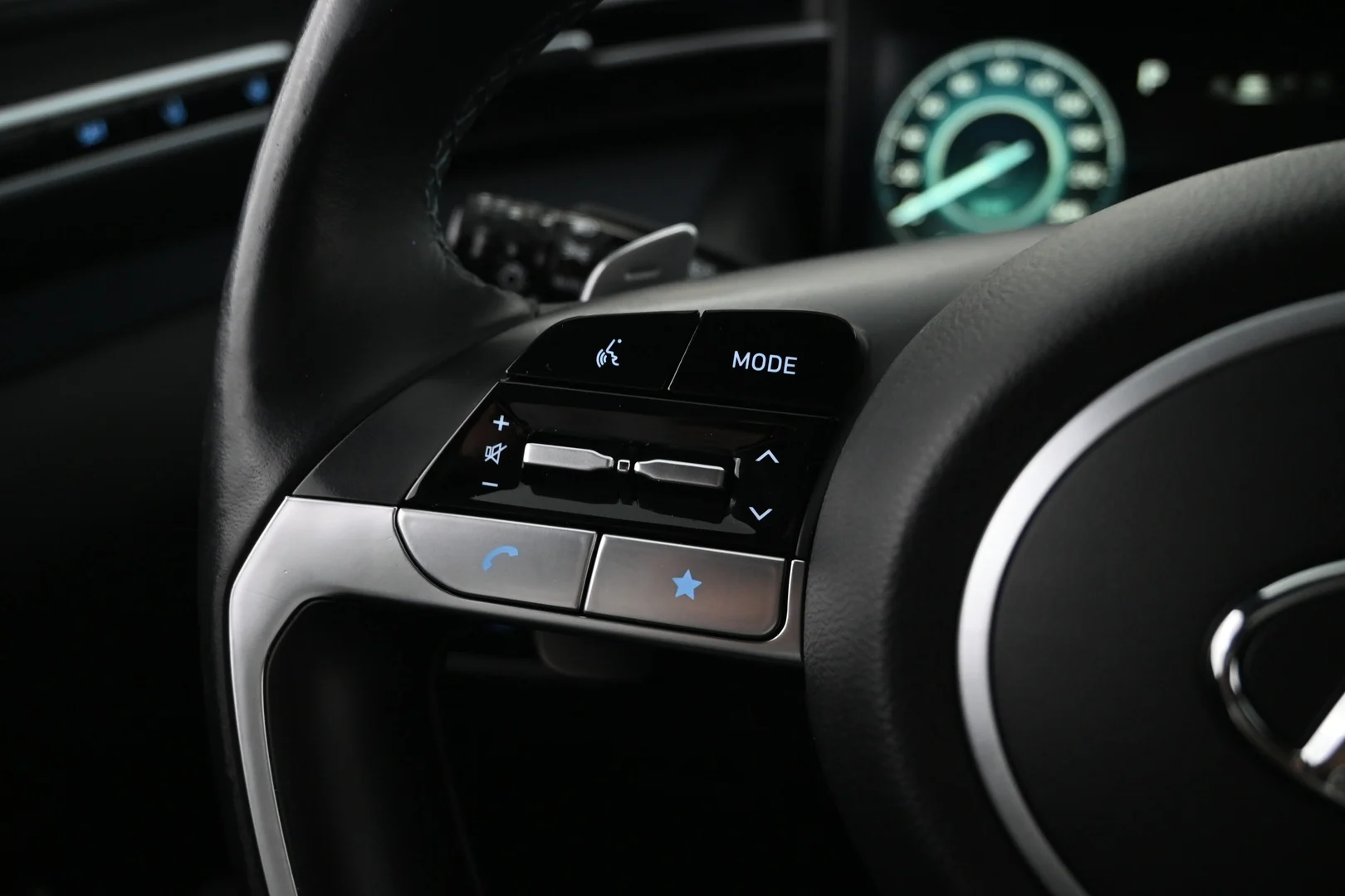 Car Image - 6vVsIx1caiz5VLXZdNOECi