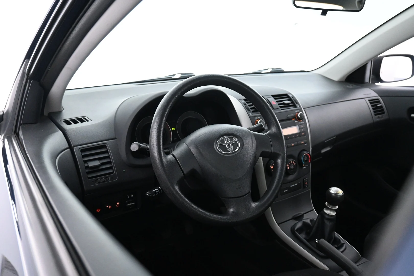 Car Image - 32XvEbmhvjhKqb2mVzf8PG