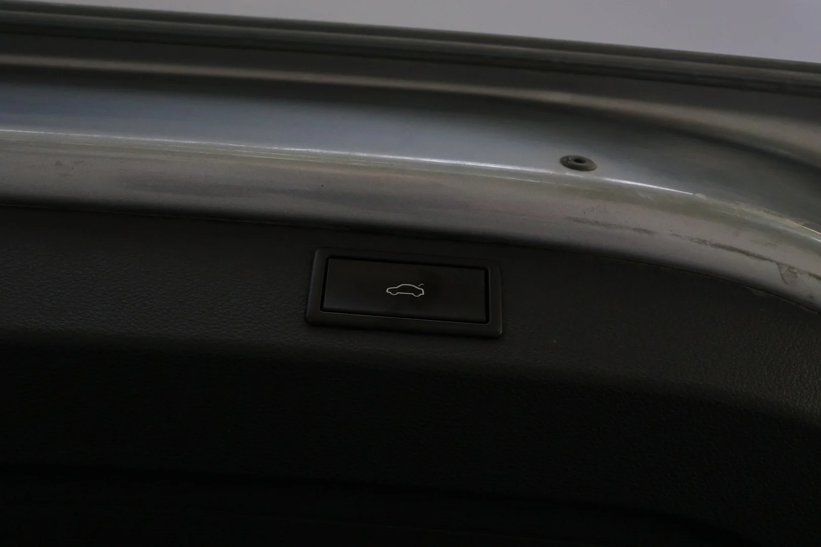 Car Image - 6RZdYRiFbbuujyuKIgj25Y