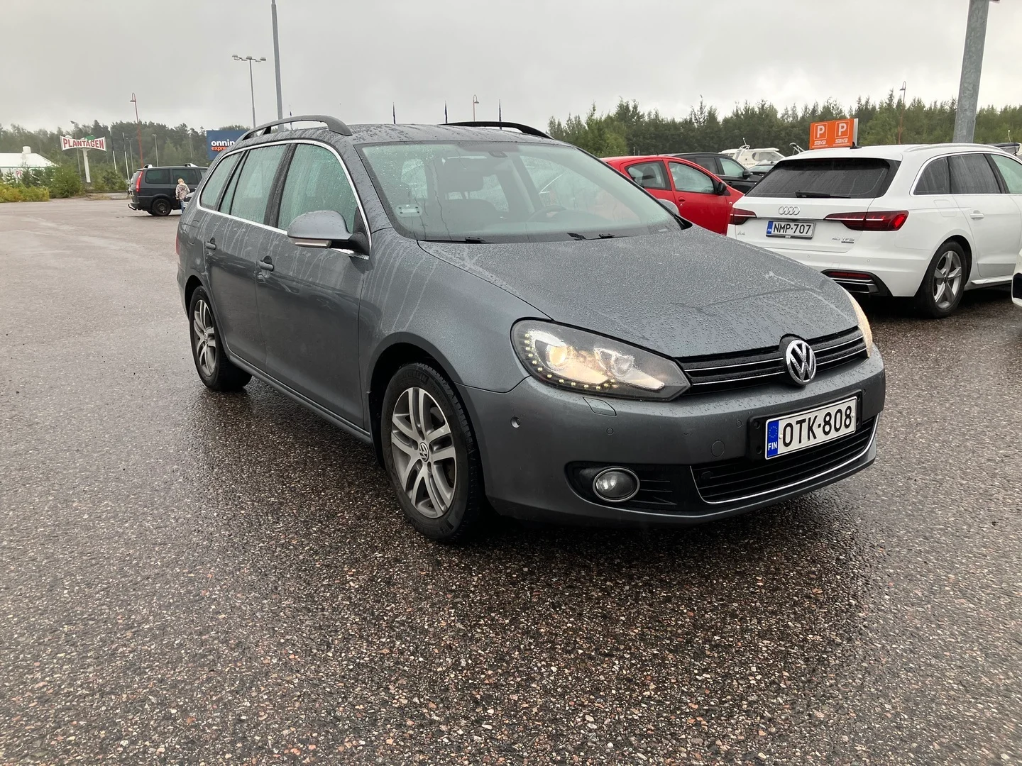 Car Image - 3UyyvnnZOIEVElzLT1omnd