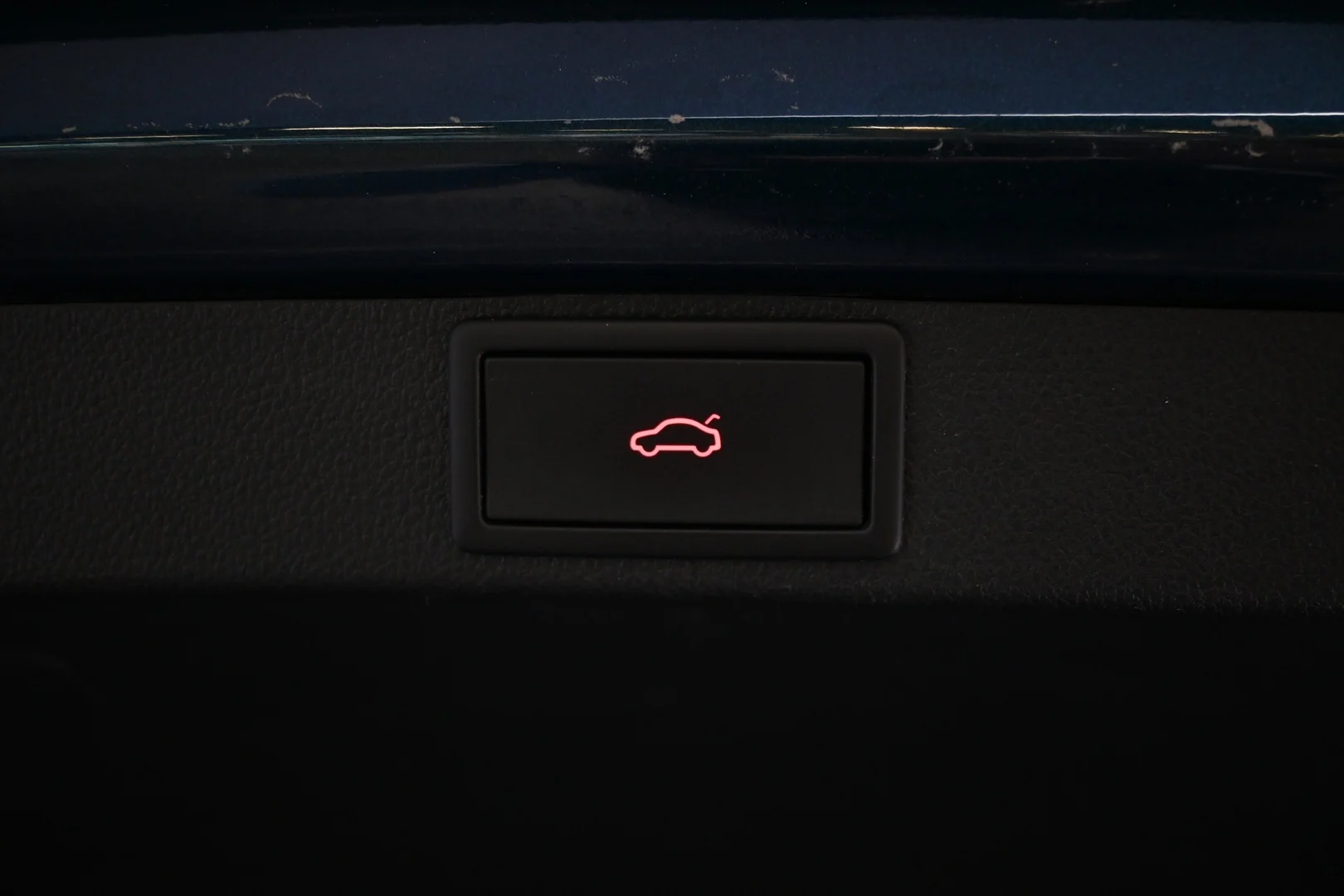 Car Image - 6CYiivnPxrrJjA8Qp4qq6s